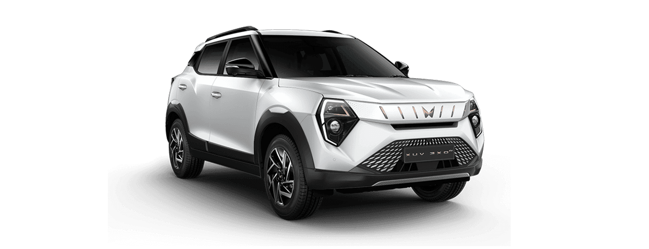 Mahindra XUV 3XO EV in Everest White