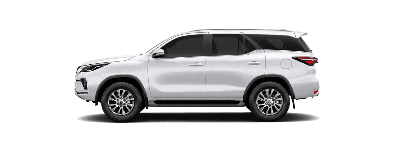 Toyota Fortuner in Platinum White Pearl