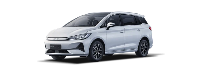 BYD eMAX 7 in Crystal White