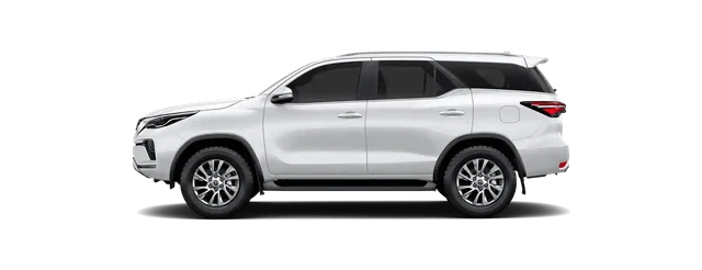 Toyota Fortuner in Platinum White Pearl